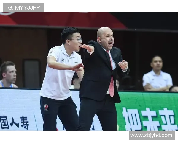 杭州篮球队挑战赛点评团队协作表现分析与提升建议